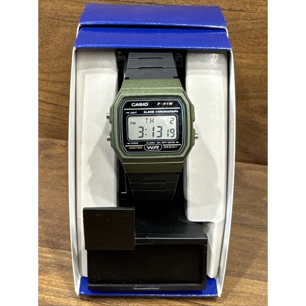 Casio F-91WM-3A Green Digital Black Resin Strap Sporty Lightweight Unisex Watch